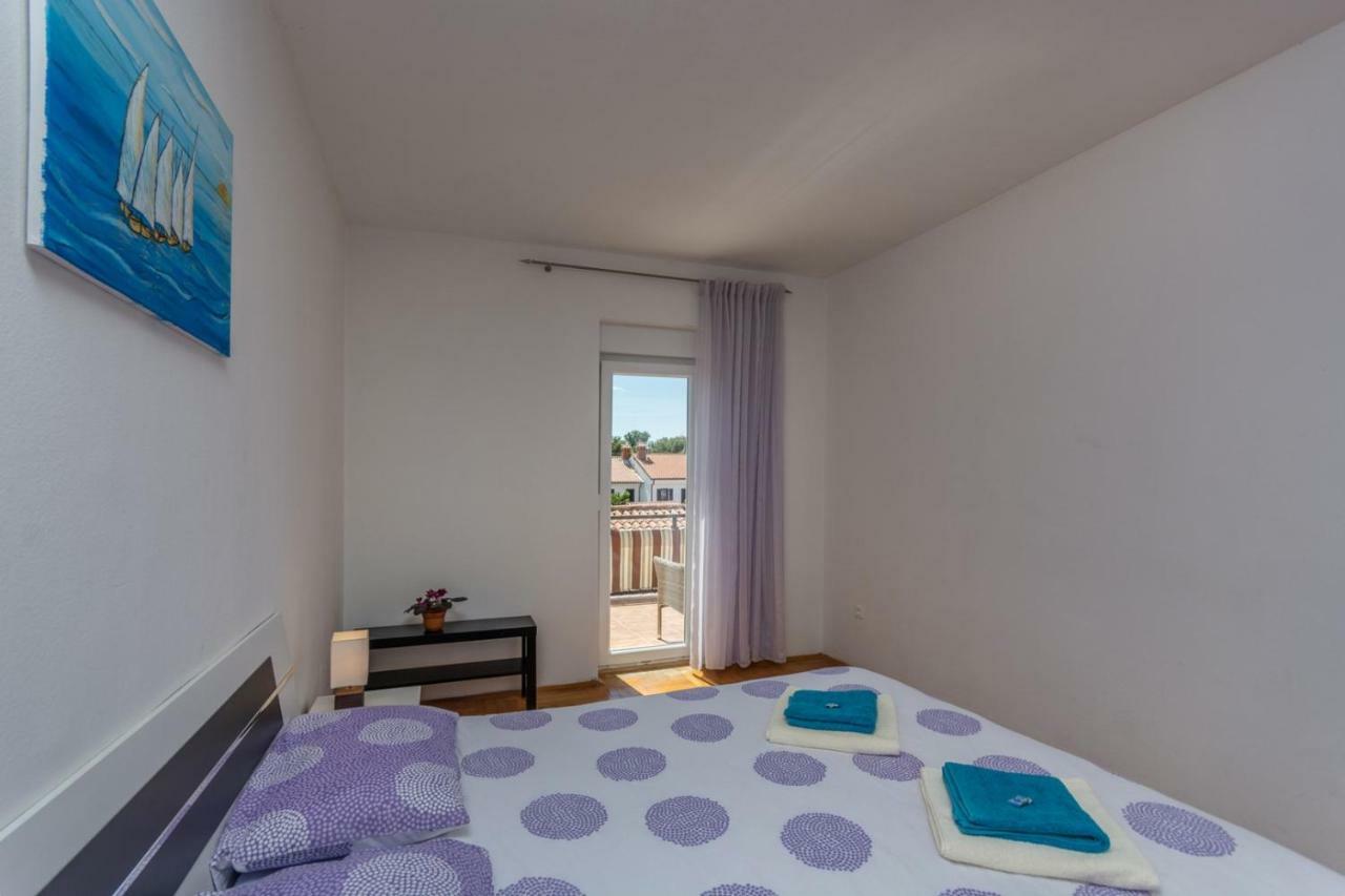 Apartments Radmila Пореч Экстерьер фото