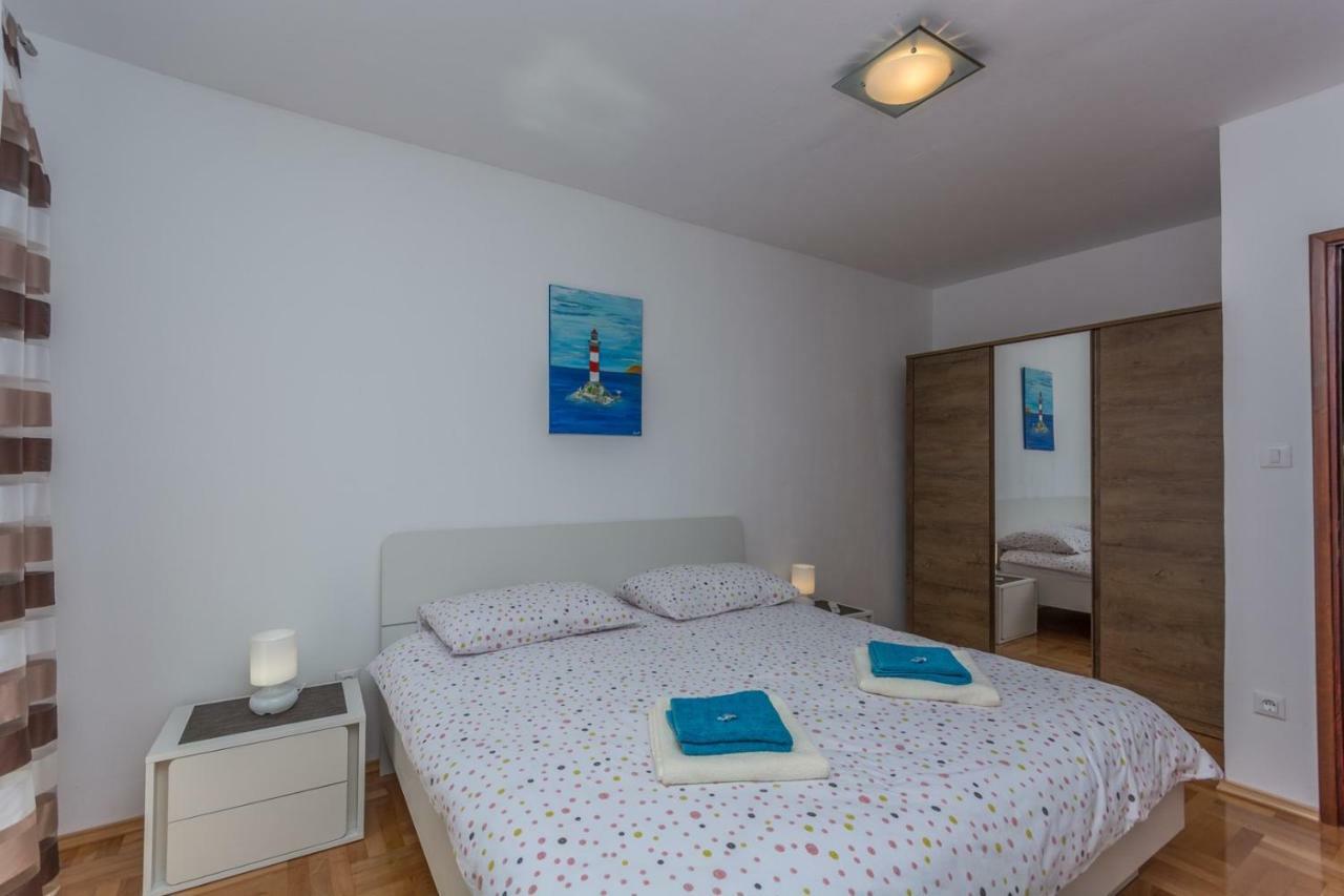Apartments Radmila Пореч Экстерьер фото