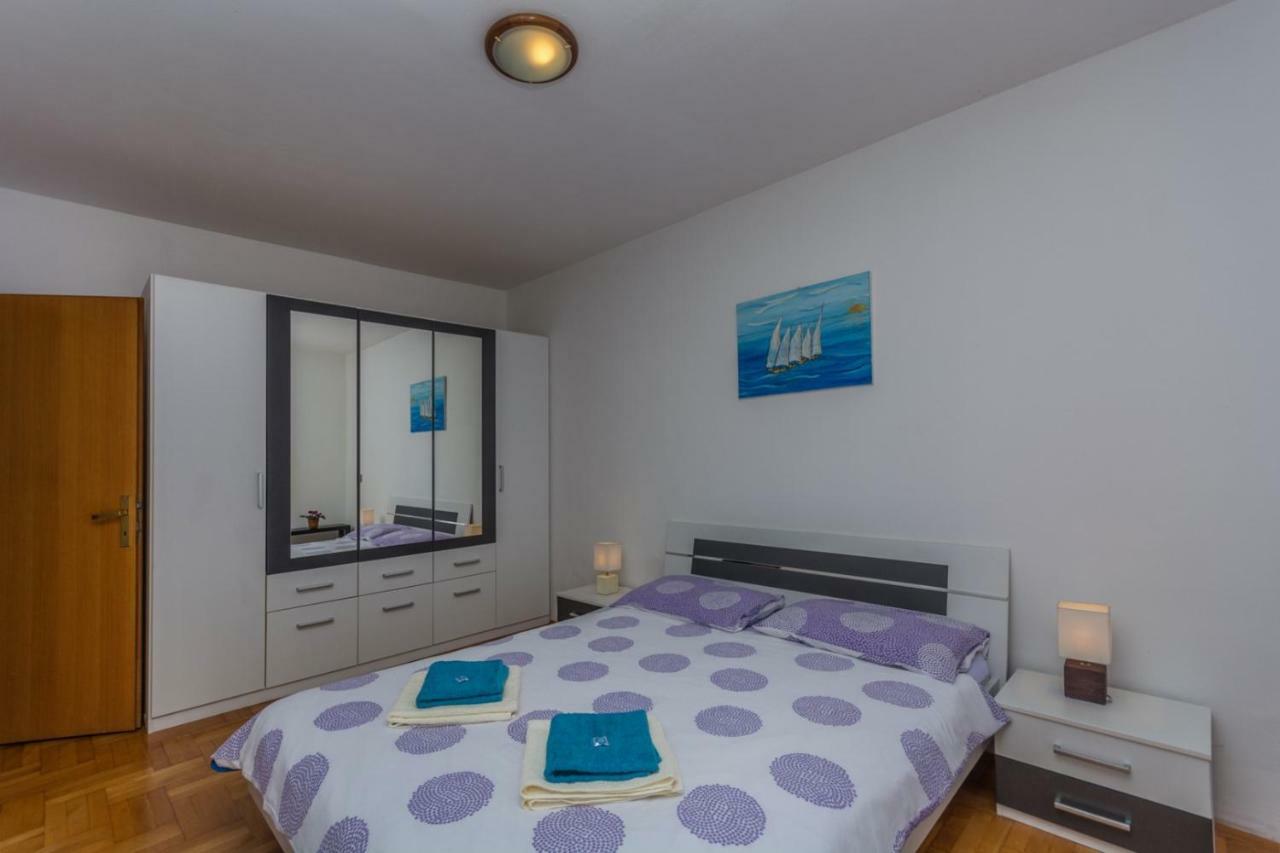 Apartments Radmila Пореч Экстерьер фото