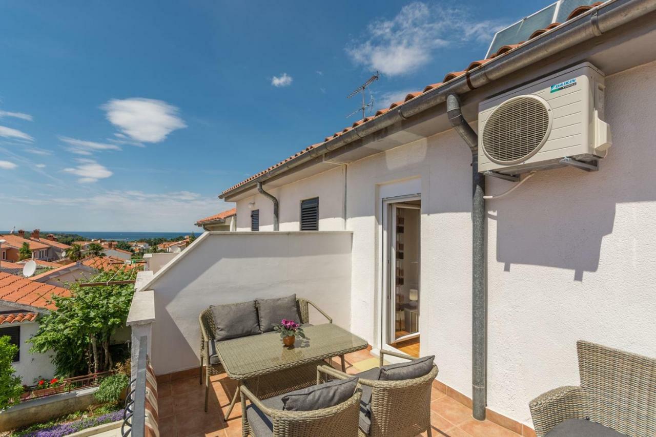 Apartments Radmila Пореч Экстерьер фото